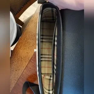 SALE!! BURBERRY◆LL MD NOTE VVC◆8110635125641 Burberry | Bags | Burberry Ll Md Note Vvc | Poshmark